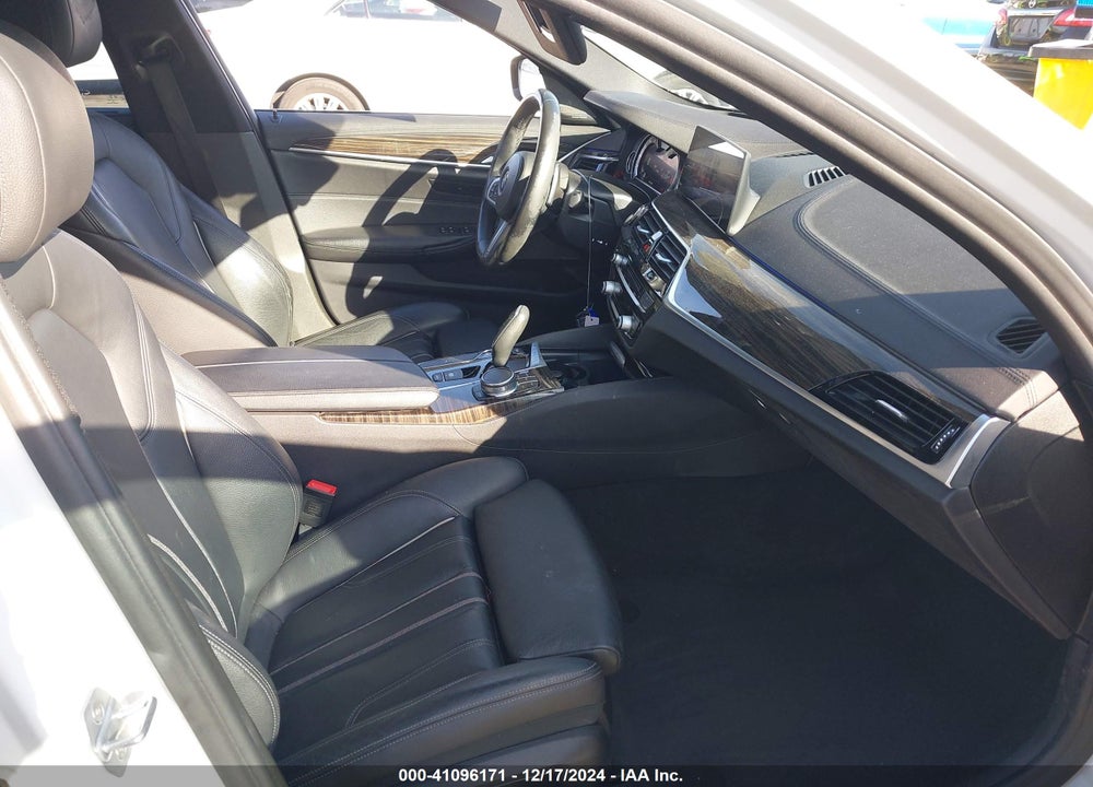 2018 BMW 540I VIN: WBAJE5C58JWA94640