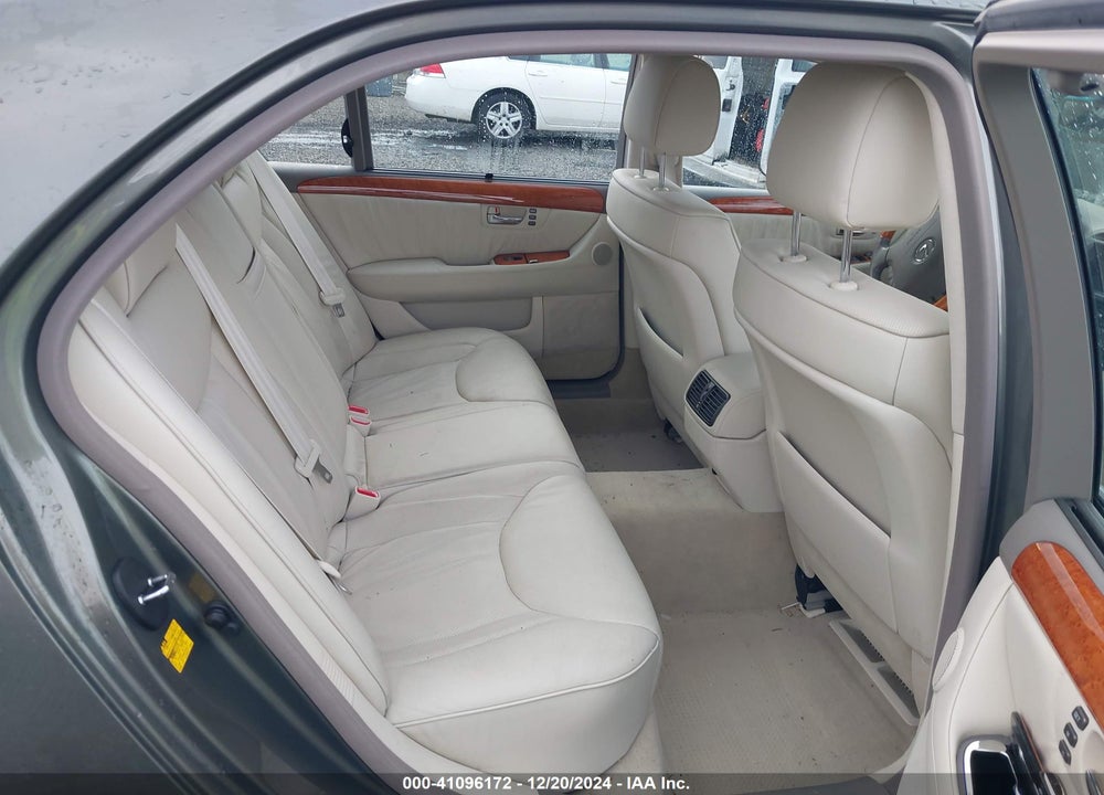 2005 LEXUS LS 430 VIN: JTHBN36F355008822