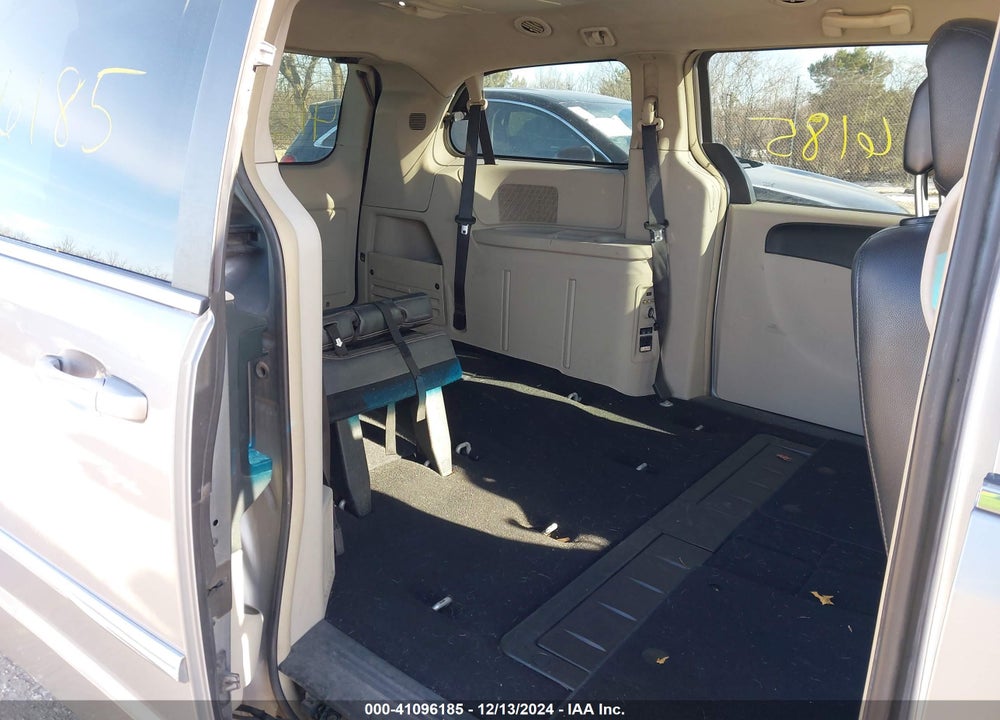 2014 CHRYSLER TOWN & COUNTRY TOURING VIN: 2C4RC1BG3ER435350
