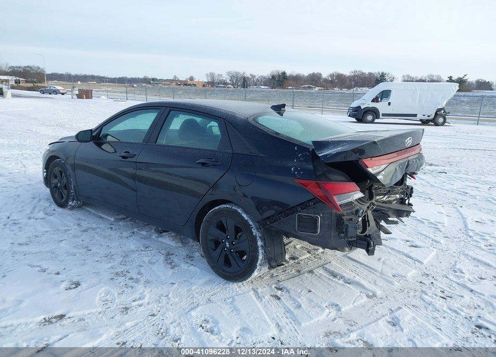 2023 HYUNDAI ELANTRA VIN: KMHLM4AG3PU455816
