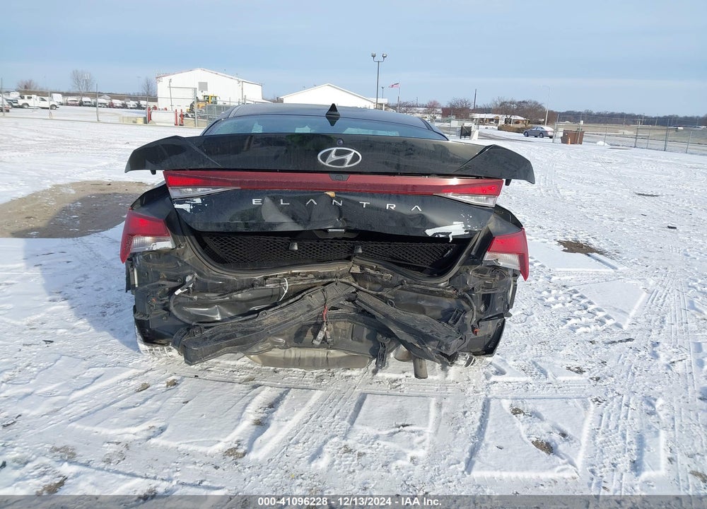 2023 HYUNDAI ELANTRA VIN: KMHLM4AG3PU455816
