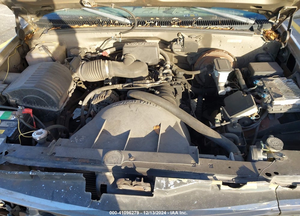 1998 CHEVROLET C1500 FLEETSIDE W/T VIN: 1GCEC14W8WZ224039