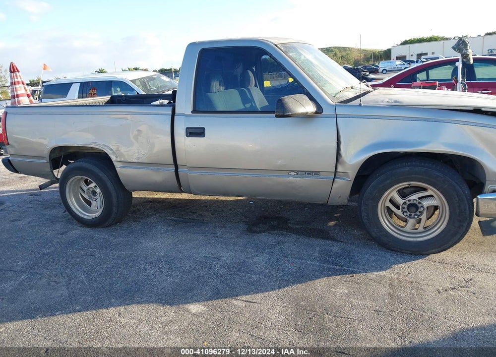 1998 CHEVROLET C1500 FLEETSIDE W/T VIN: 1GCEC14W8WZ224039
