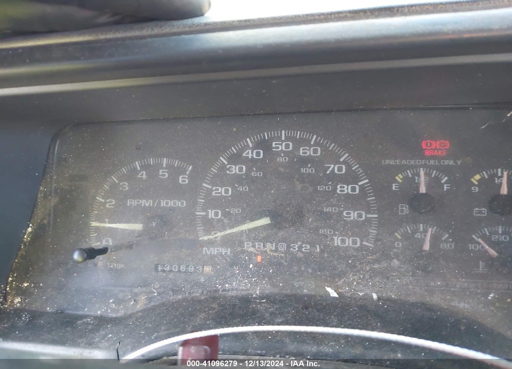 1998 CHEVROLET C1500 FLEETSIDE W/T VIN: 1GCEC14W8WZ224039