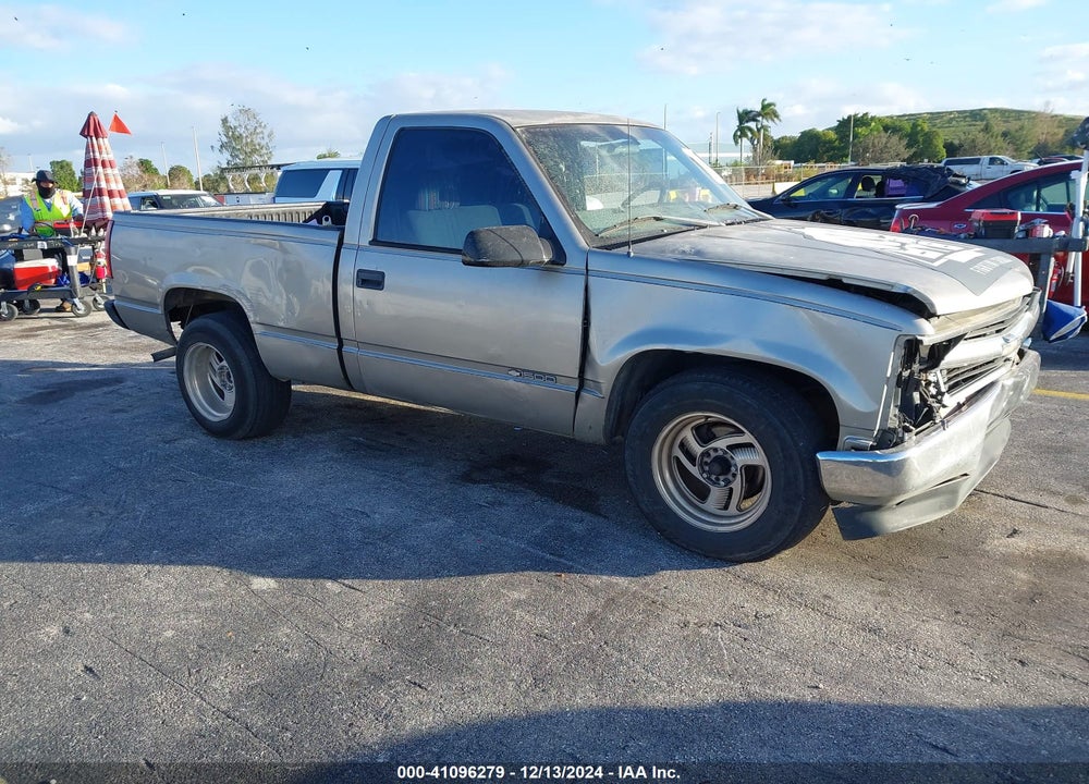 1998 CHEVROLET C1500 FLEETSIDE W/T VIN: 1GCEC14W8WZ224039