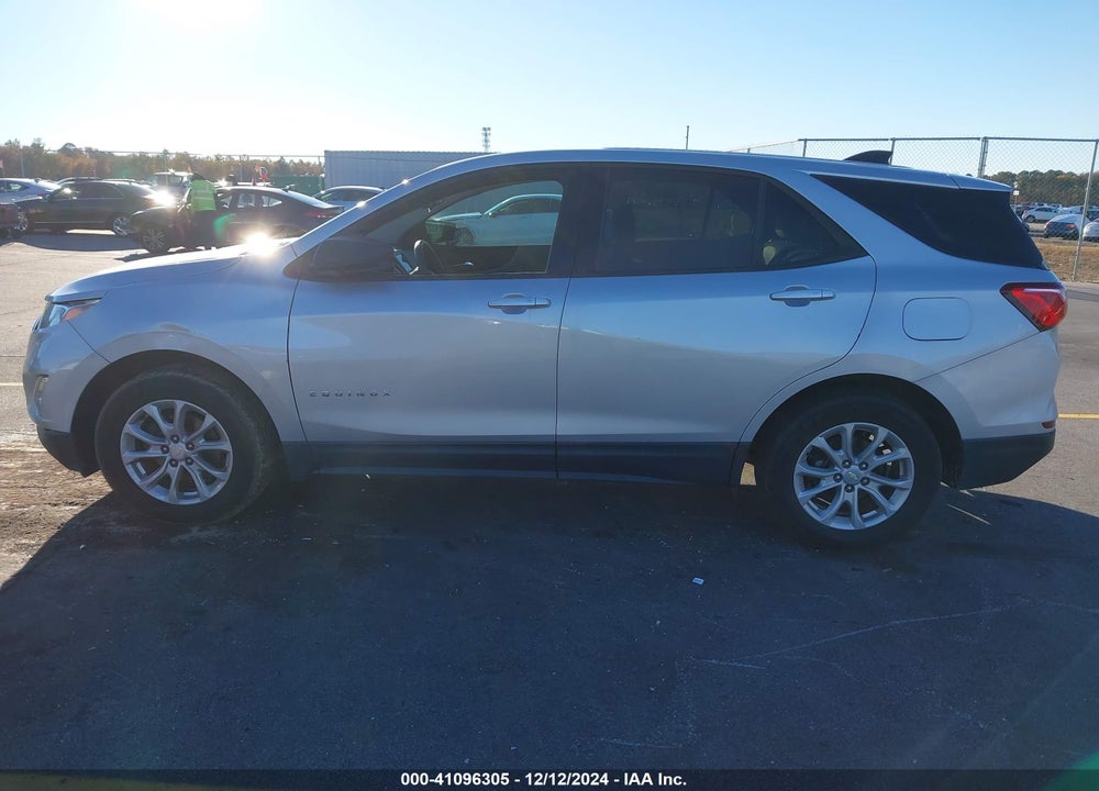 2019 CHEVROLET EQUINOX LS VIN: 3GNAXHEV8KL269718