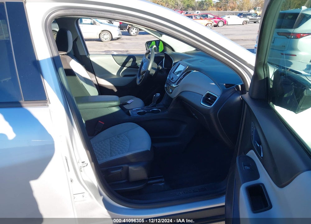 2019 CHEVROLET EQUINOX LS VIN: 3GNAXHEV8KL269718
