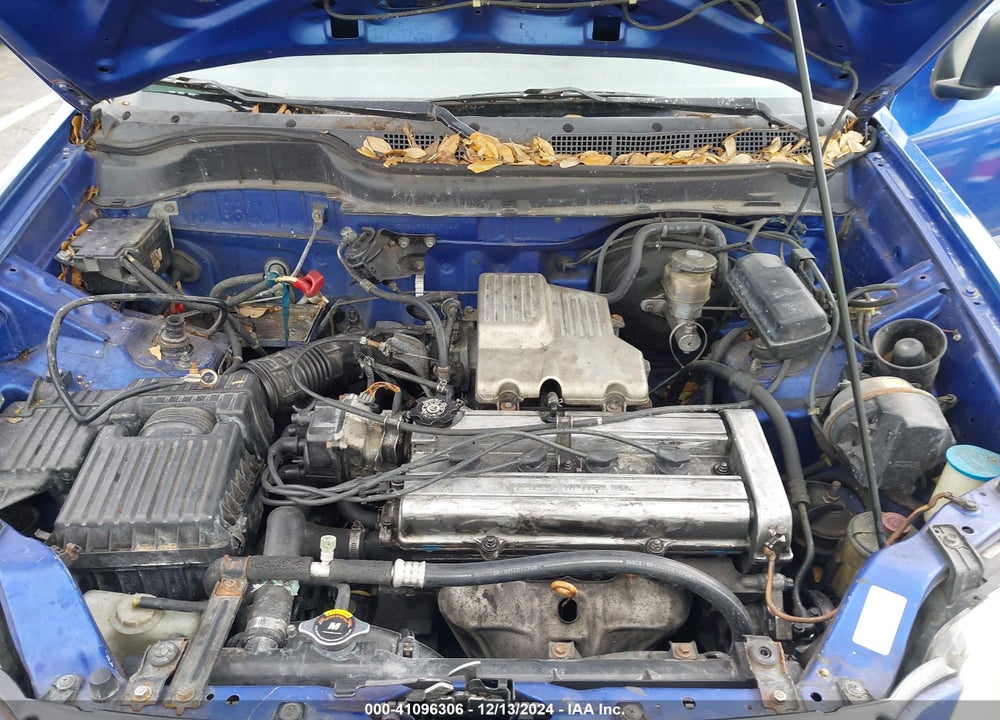 2001 HONDA CR-V LX VIN: JHLRD28461C007052