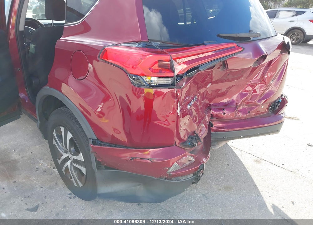 2018 TOYOTA RAV4 LE VIN: 2T3ZFREVXJW442439