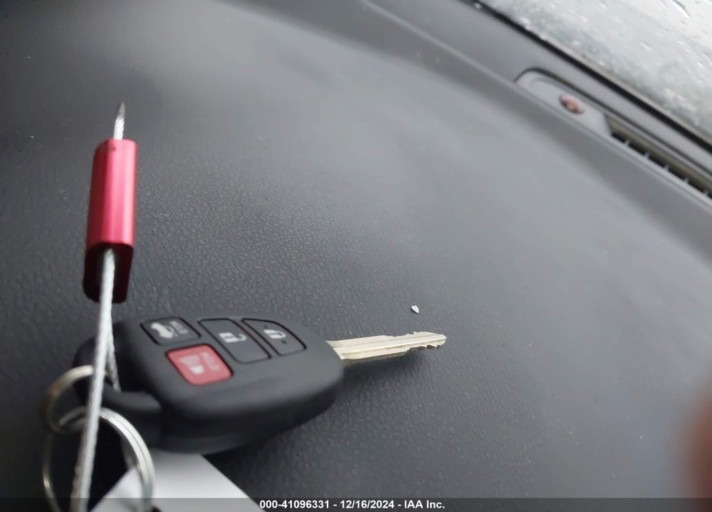2019 TOYOTA COROLLA SE VIN: 5YFBURHE9KP866340