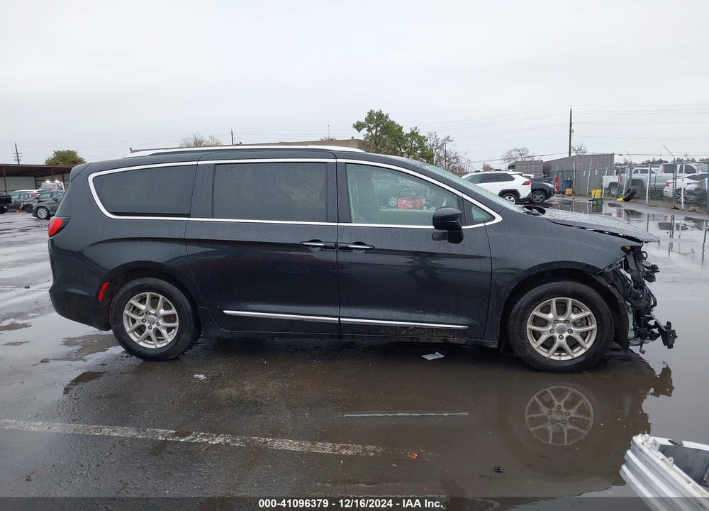 2020 CHRYSLER PACIFICA TOURING L VIN: 2C4RC1BG1LR176984