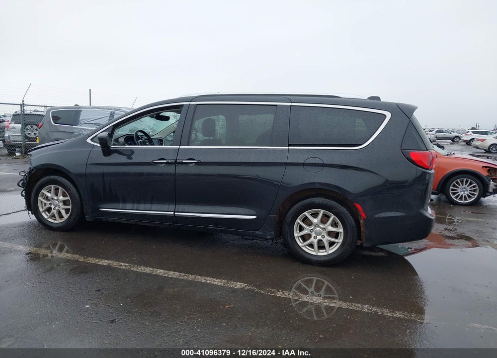 2020 CHRYSLER PACIFICA TOURING L VIN: 2C4RC1BG1LR176984