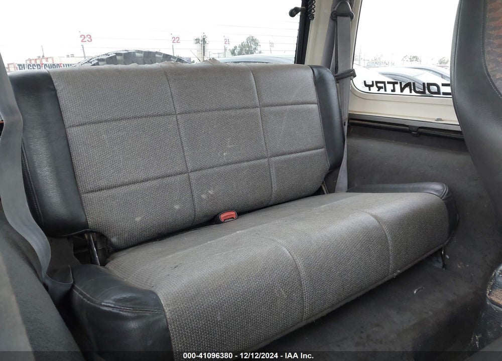 2000 JEEP WRANGLER SPORT VIN: 1J4FA49S8YP712711