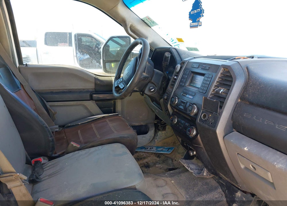 2017 FORD F-250 VIN: 1FT7W2B61HEE94636