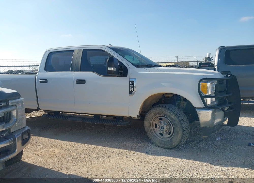 2017 FORD F-250 VIN: 1FT7W2B61HEE94636
