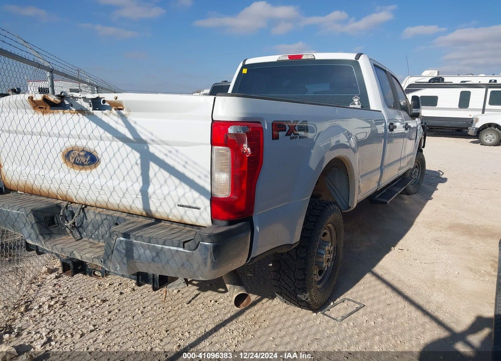 2017 FORD F-250 VIN: 1FT7W2B61HEE94636