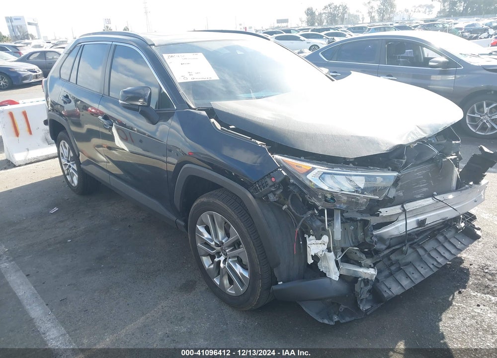 2021 TOYOTA RAV4 XLE PREMIUM VIN: JTMC1RFV4MD075705