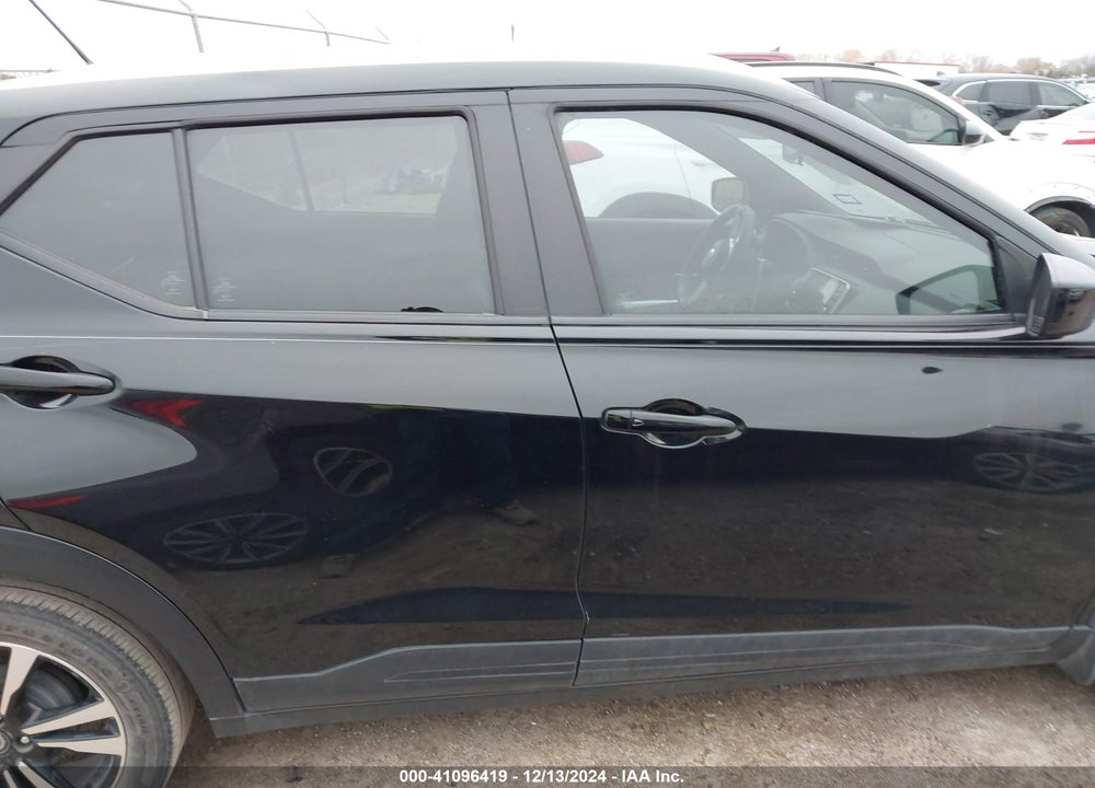 2019 NISSAN KICKS SV VIN: 3N1CP5CU3KL520089