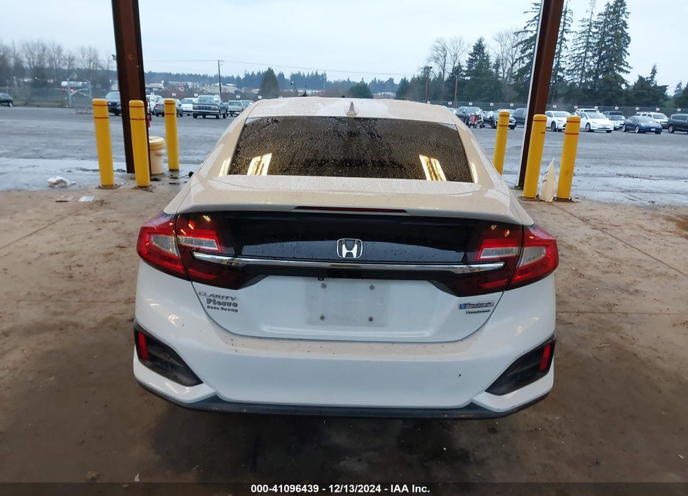 2018 HONDA CLARITY PLUG-IN HYBRID TOURING VIN: JHMZC5F3XJC001636