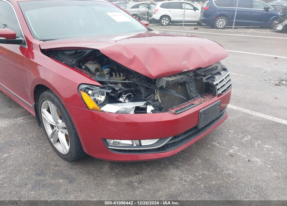 2015 VOLKSWAGEN PASSAT VIN: 1VWCV7A37FC106000