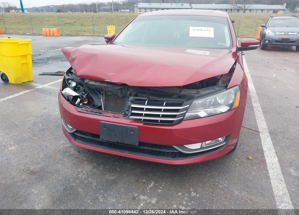 2015 VOLKSWAGEN PASSAT VIN: 1VWCV7A37FC106000