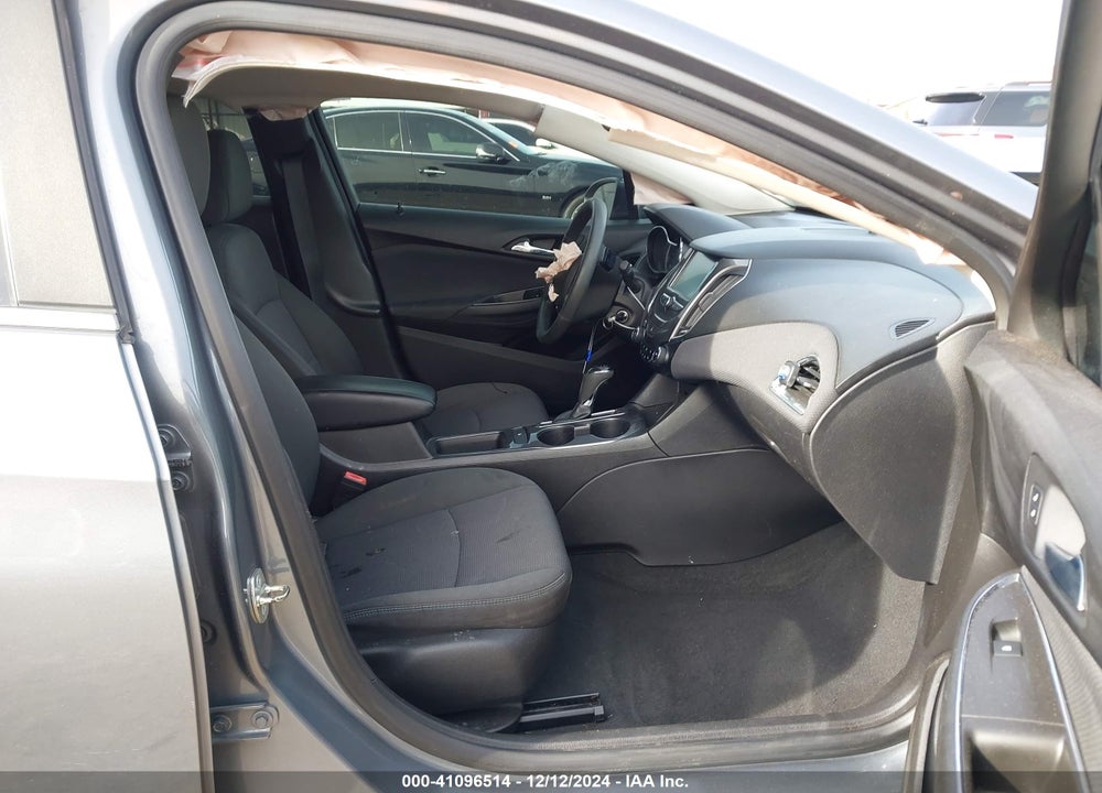2018 CHEVROLET CRUZE LT AUTO VIN: 1G1BE5SM9J7186694