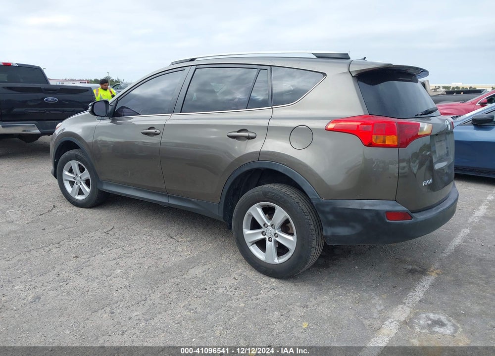 2013 TOYOTA RAV4 XLE VIN: 2T3WFREV0DW061089