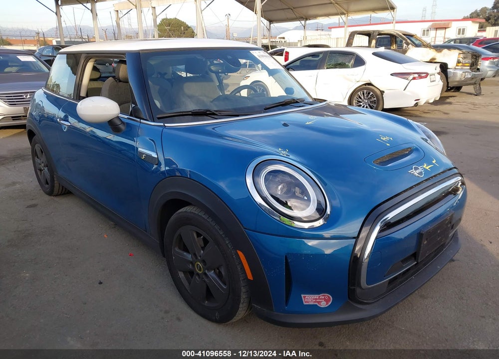 2023 MINI SE HARDTOP COOPER VIN: WMW13DJ06P2T32442
