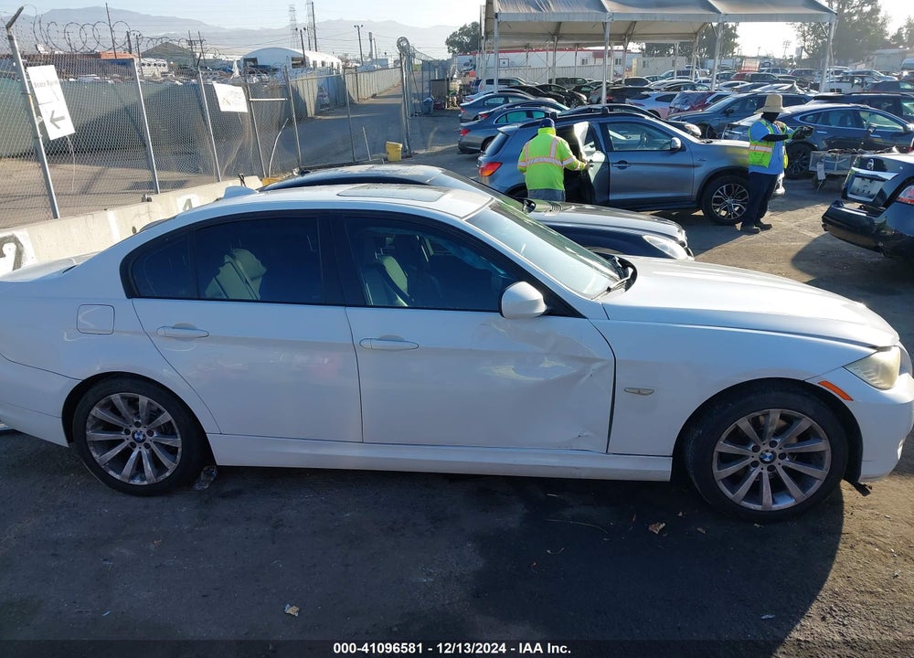 2010 BMW 328I VIN: WBAPH5G55ANM34499