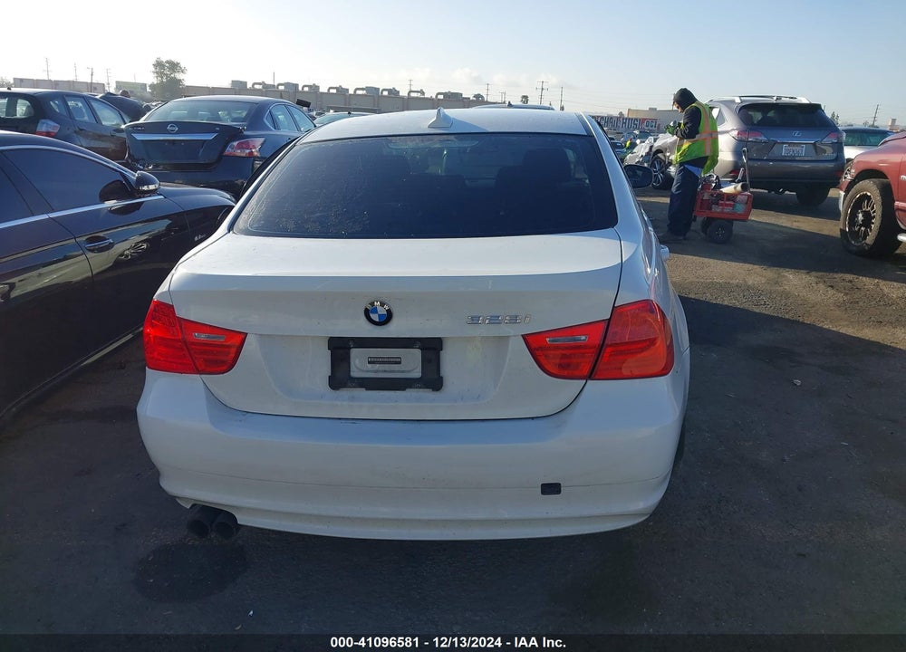 2010 BMW 328I VIN: WBAPH5G55ANM34499