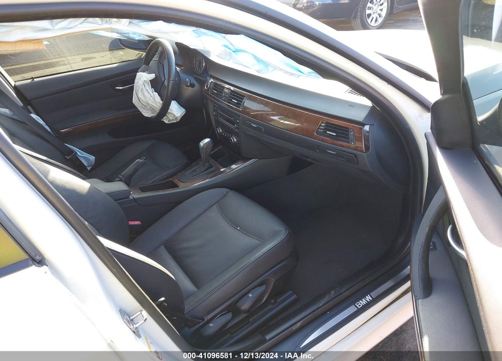2010 BMW 328I VIN: WBAPH5G55ANM34499