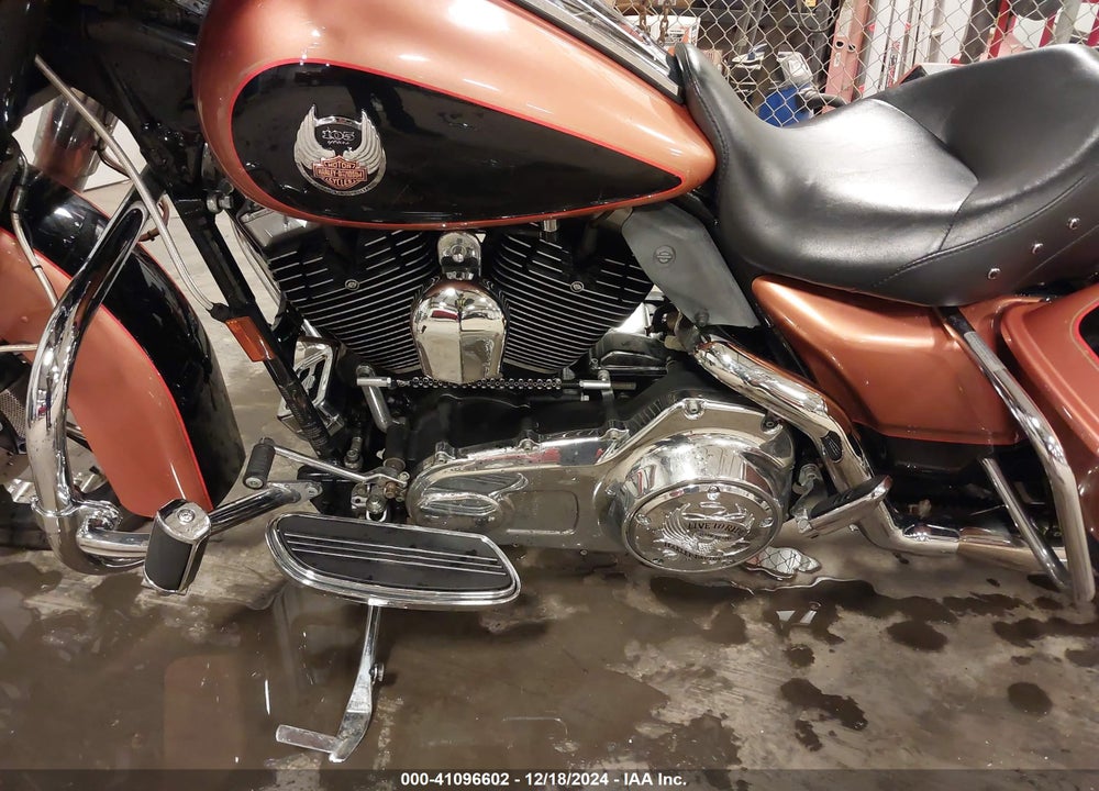 2008 HARLEY-DAVIDSON FLHX 105TH ANNIVERSARY EDITION VIN: 1HD1KB4418Y608550
