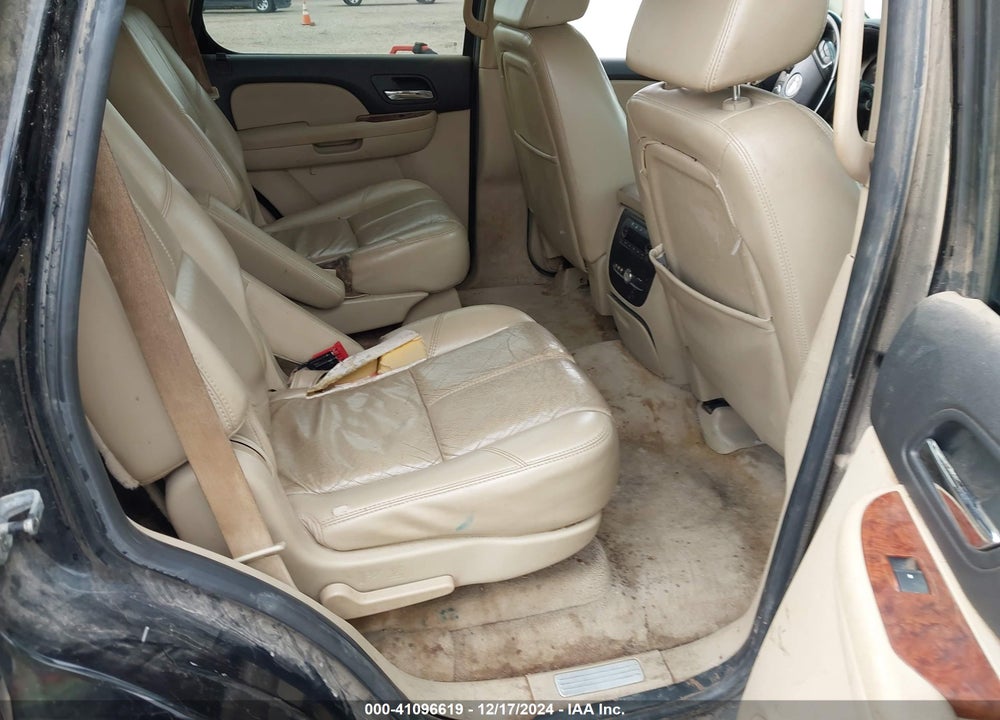 2007 CHEVROLET TAHOE LT VIN: 1GNFC130X7R361591