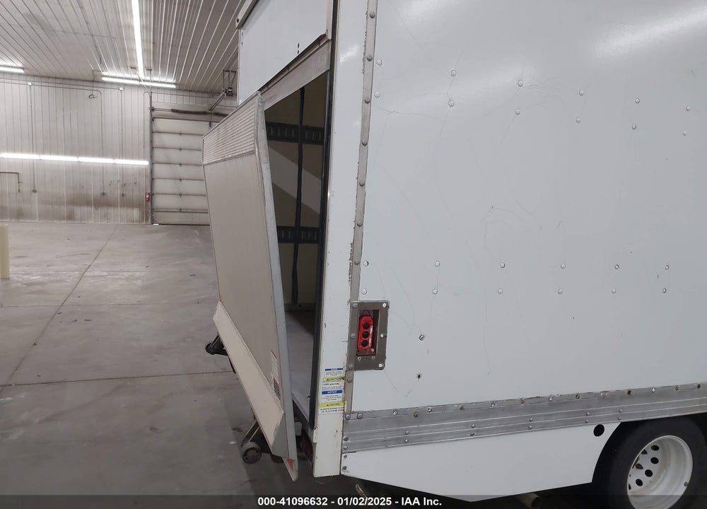 2015 FORD TRANSIT-350 CAB VIN: 1FDBF8ZM2FKB32195
