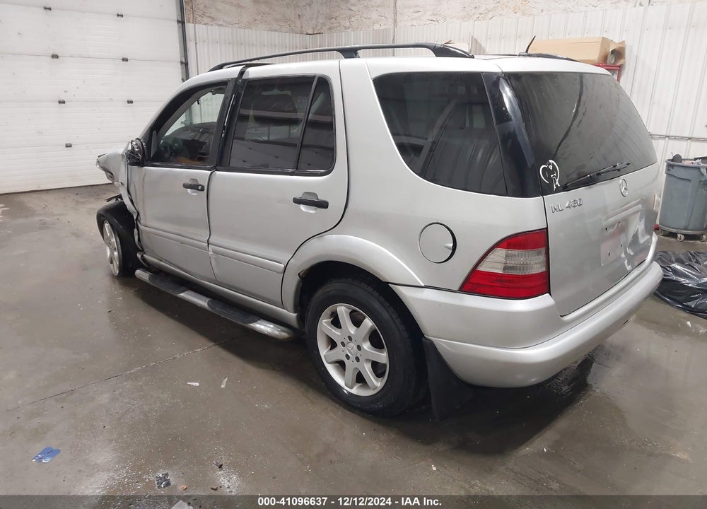 2000 MERCEDES-BENZ ML 430 VIN: 4JGAB72E2YA182060