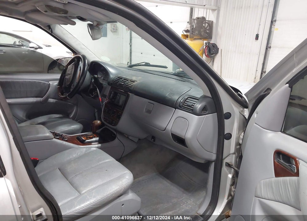 2000 MERCEDES-BENZ ML 430 VIN: 4JGAB72E2YA182060