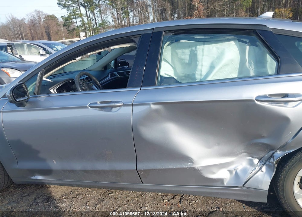 2020 FORD FUSION VIN: 3FA6P0HD6LR184271