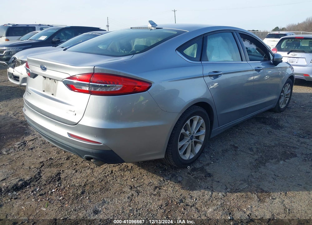 2020 FORD FUSION VIN: 3FA6P0HD6LR184271