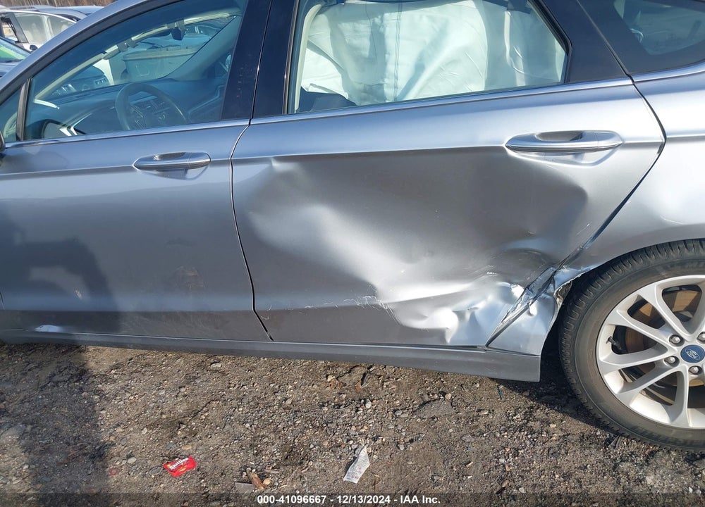 2020 FORD FUSION VIN: 3FA6P0HD6LR184271