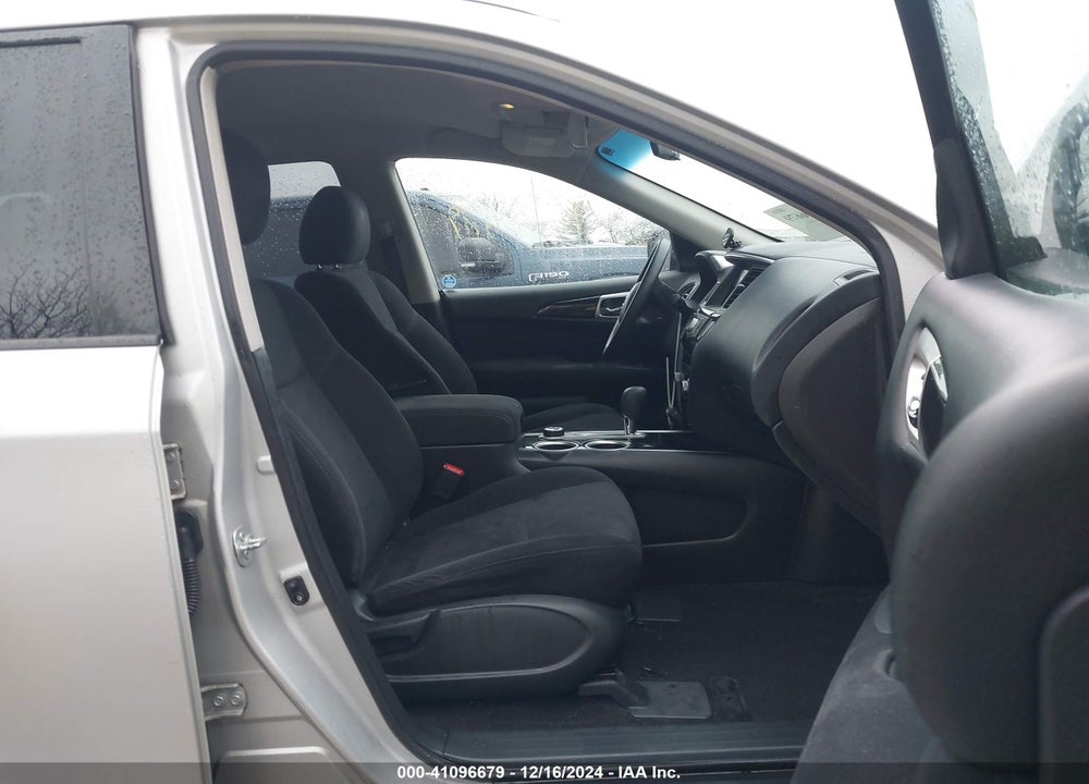 2015 NISSAN PATHFINDER S VIN: 5N1AR2MM2FC610391