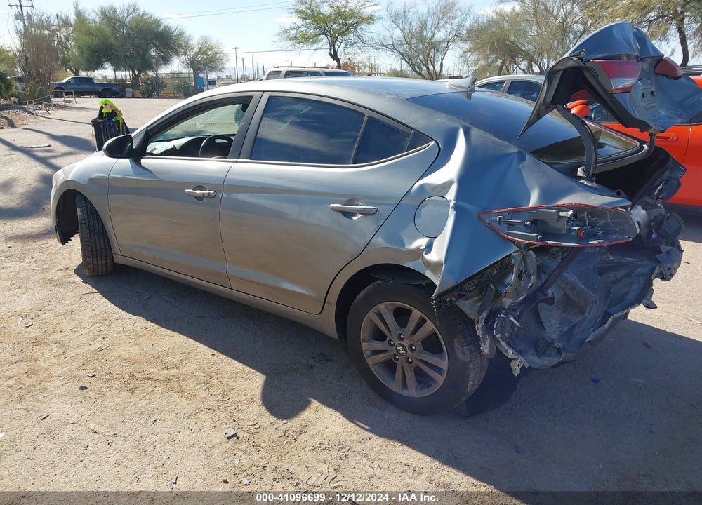 2017 HYUNDAI ELANTRA VIN: KMHD84LFXHU275232