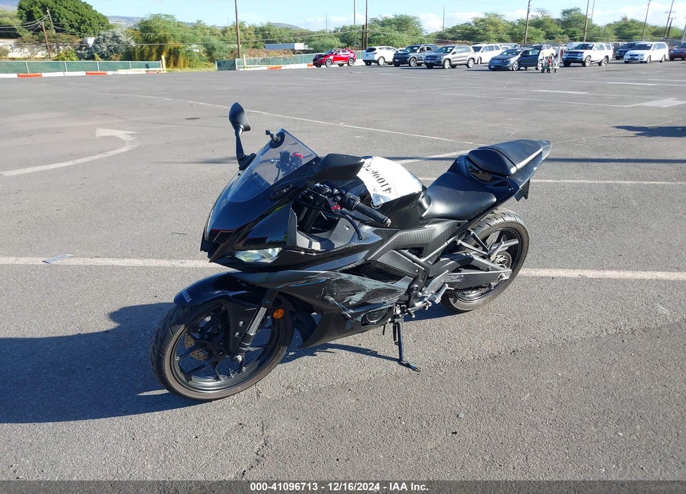 2023 YAMAHA YZFR3 A VIN: MH3RH18Y7PK010203