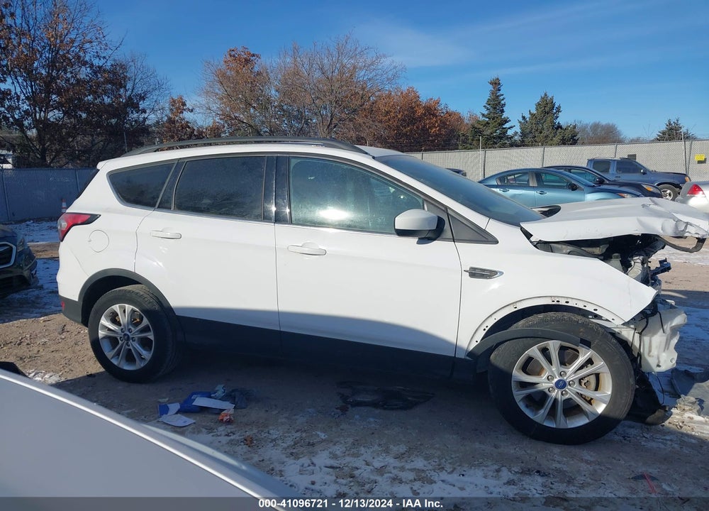 2018 FORD ESCAPE SE VIN: 1FMCU9GD0JUA82624