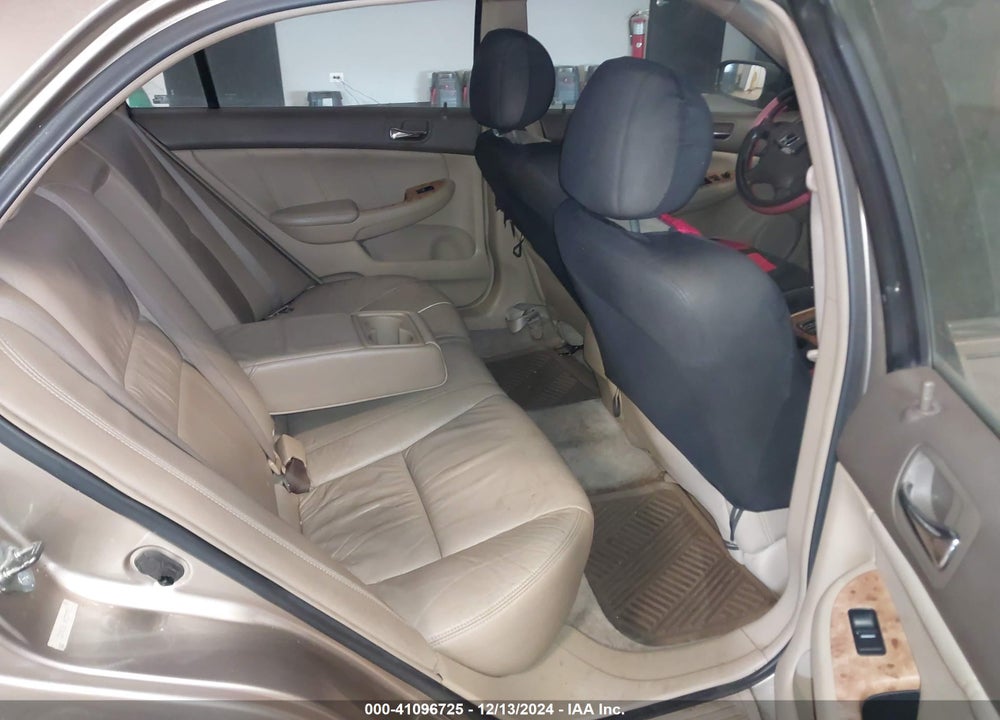 2003 HONDA ACCORD 2.4 EX VIN: JHMCM56783C038953