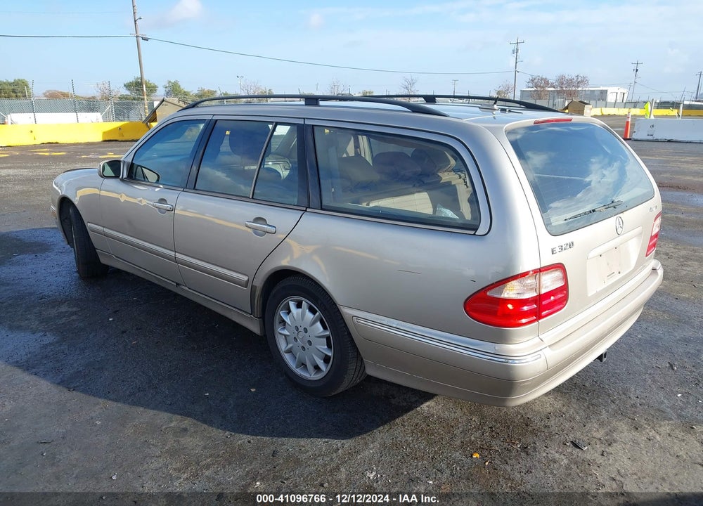 2001 MERCEDES-BENZ E 320 4M VIN: WDBJH82J51X045024