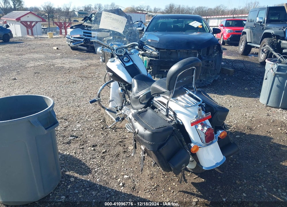 2005 HARLEY-DAVIDSON FLSTNI VIN: 1HD1JDB105Y049009