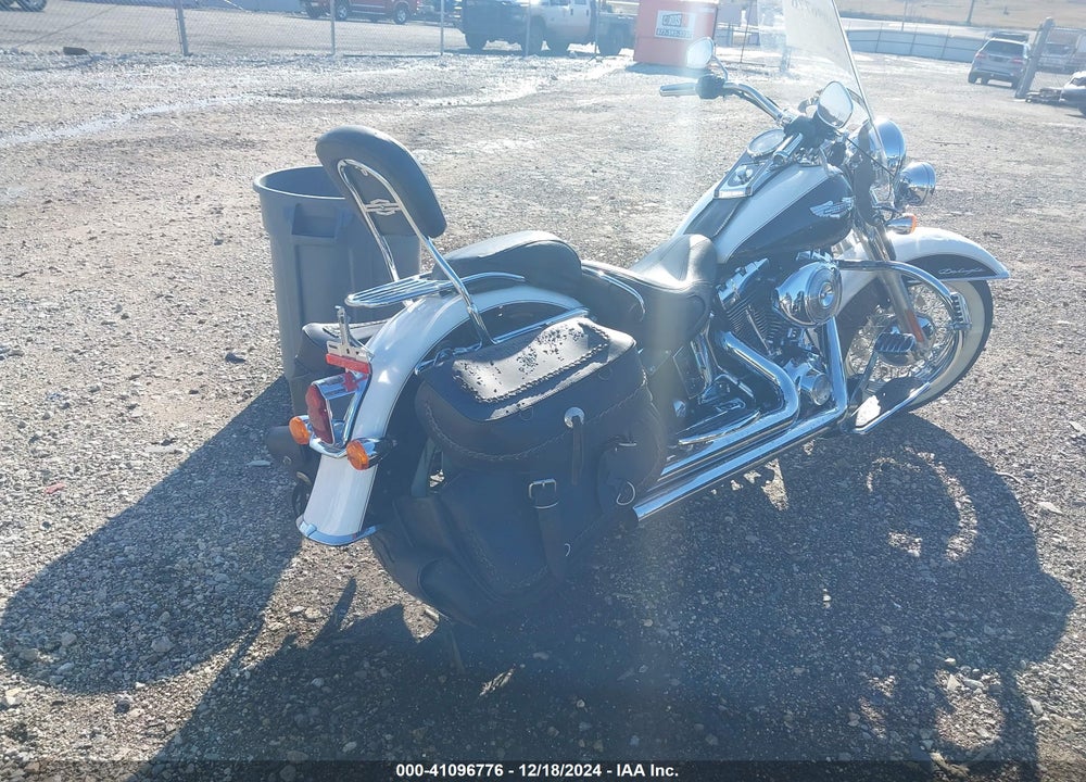 2005 HARLEY-DAVIDSON FLSTNI VIN: 1HD1JDB105Y049009