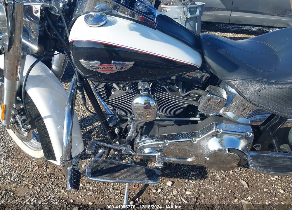 2005 HARLEY-DAVIDSON FLSTNI VIN: 1HD1JDB105Y049009