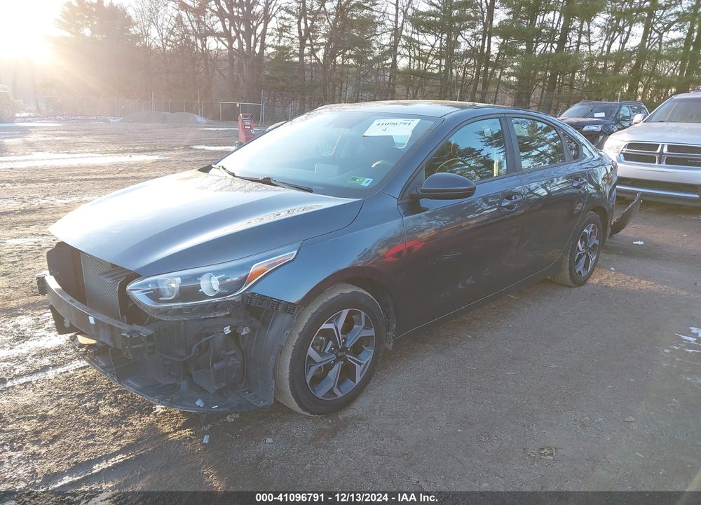 2019 KIA FORTE LXS VIN: 3KPF24AD5KE131528