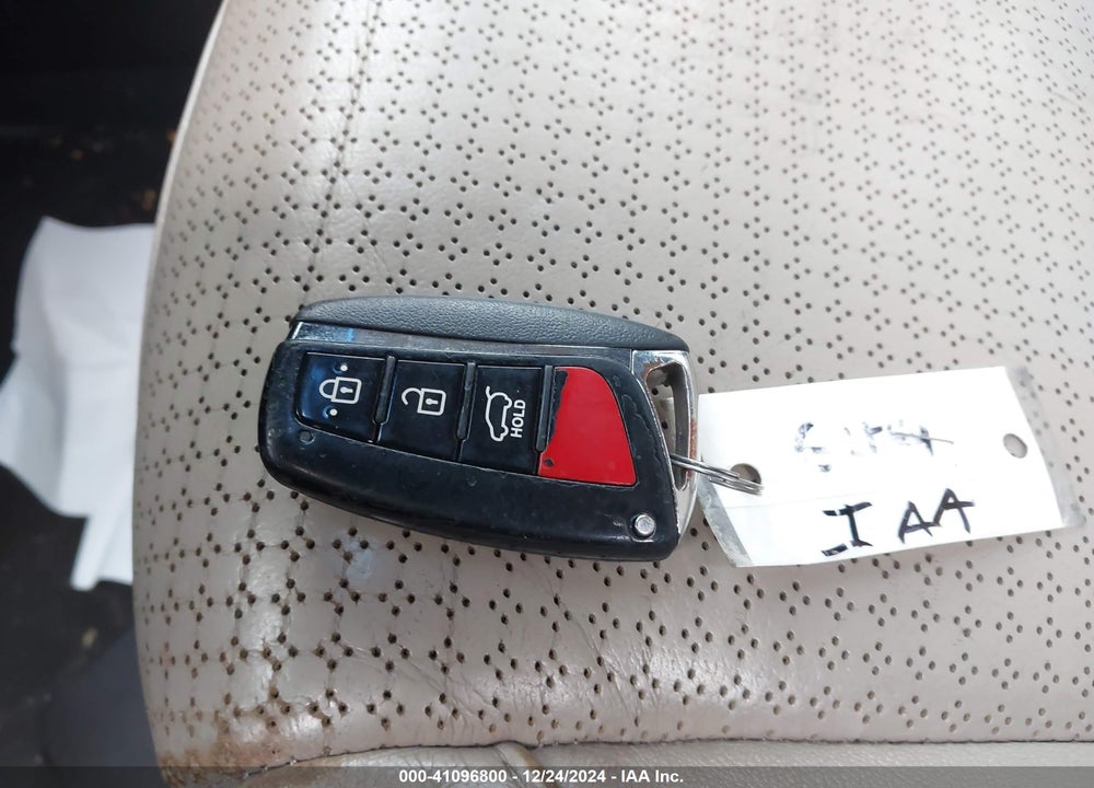 2013 HYUNDAI SANTA FE SPORT 2.0T VIN: 5XYZW3LA1DG009432